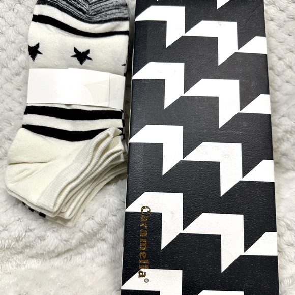 3 for $45_ Fasion short socks, 4 pairs in a box, Brand New in a gift box - Picture 4 of 8